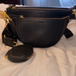 Beautiful Fawn Design crossbody purse